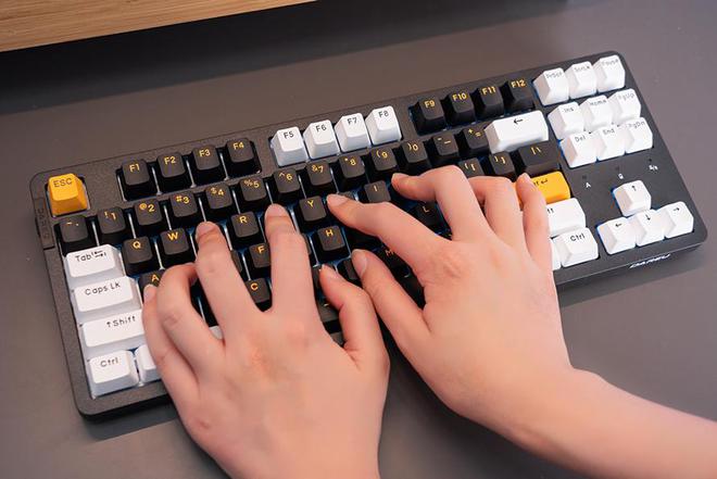 练键盘指法哪个软件或游戏好_小键盘指法练习软件_练键盘指法的app